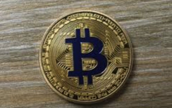 终极震荡指标UO是什么-如何巧妙结合三周期精准捕捉市场趋势