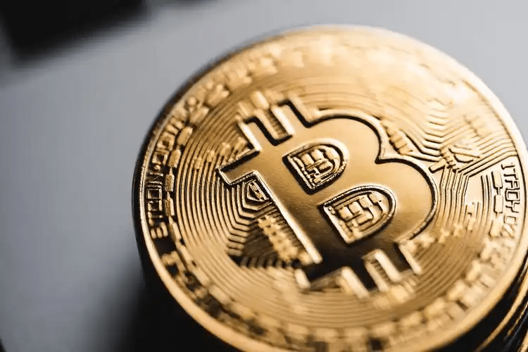 AsetQu新纪元：房产与比特币的资产代币化解密